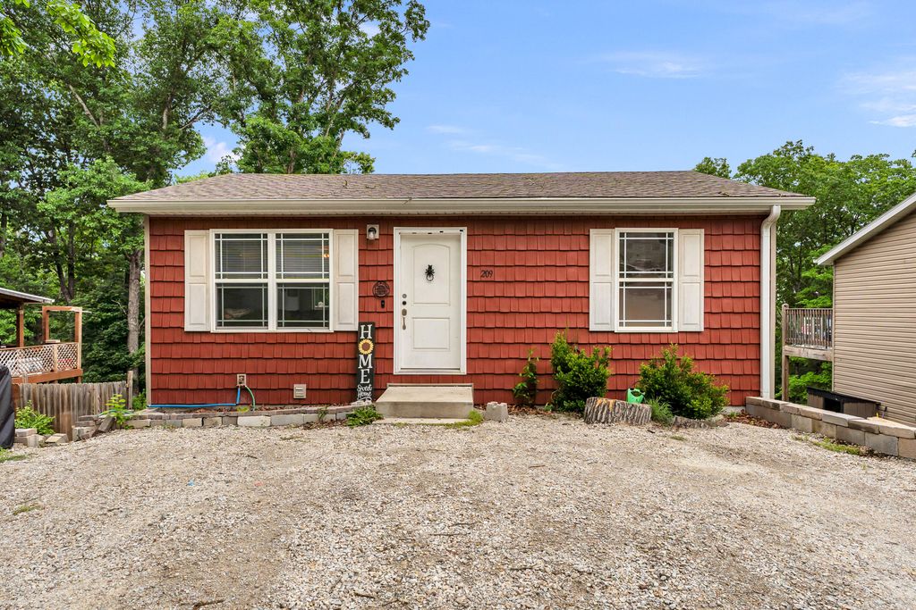 209 Blunk Terrace, Forsyth, MO 65653