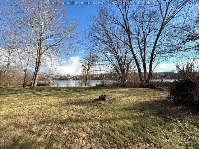 53 Dunbar Avenue, Dunbar, WV 25064