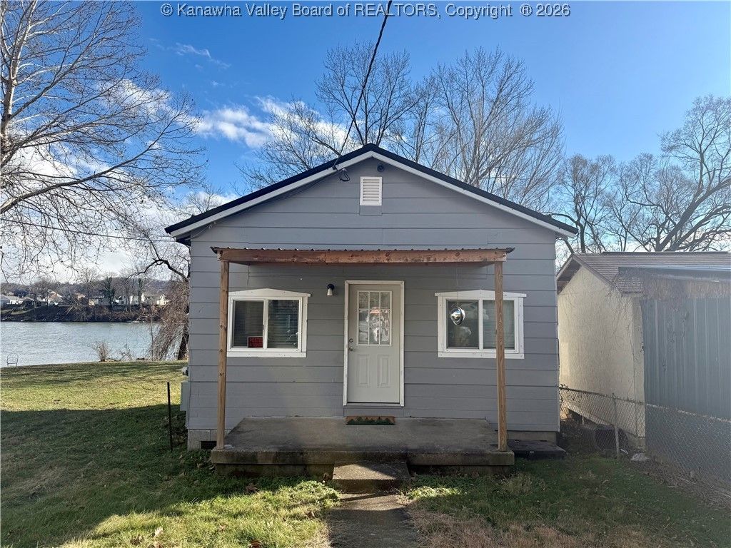53 Dunbar Avenue, Dunbar, WV 25064
