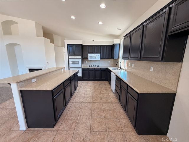 39518 Corte Gata, Murrieta, CA 92562