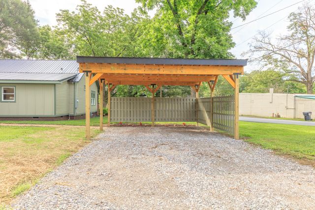 912 S Chattanooga Street, Lafayette, GA 30728