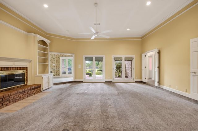 46 Masters Place Drive, Maumelle, AR 72113