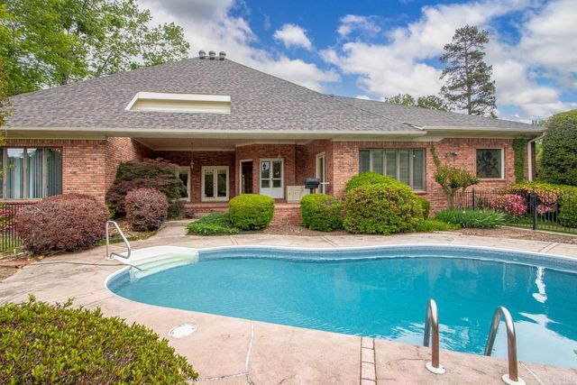 46 Masters Place Drive, Maumelle, AR 72113