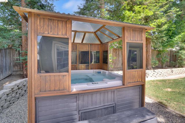 1109 Mill Creek Way, Brentwood, CA 94513