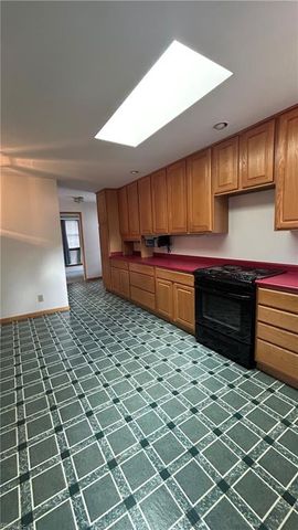 833 Thames DR, Hampton, VA 23666