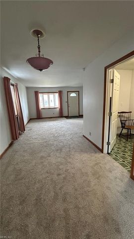 833 Thames DR, Hampton, VA 23666