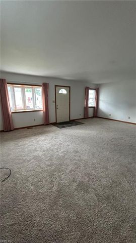 833 Thames DR, Hampton, VA 23666