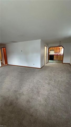 833 Thames DR, Hampton, VA 23666