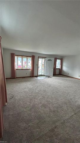 833 Thames DR, Hampton, VA 23666