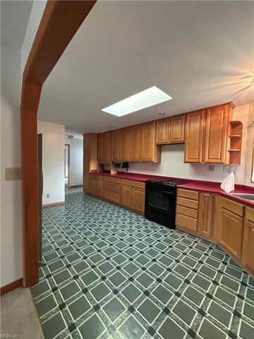 833 Thames DR, Hampton, VA 23666