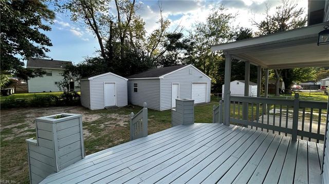833 Thames DR, Hampton, VA 23666