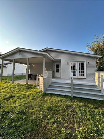 833 Thames DR, Hampton, VA 23666
