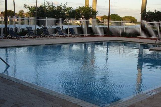 191 NW 152nd Lane, Pembroke Pines, FL 33028