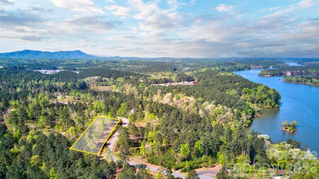 2170 Island View Lane NE 50, Connelly Springs, NC 28690