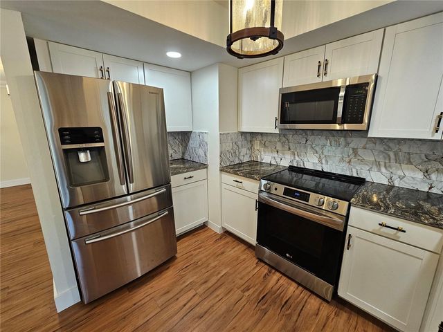 659 N JEFFERSON AVENUE 659, Sarasota, FL 34237