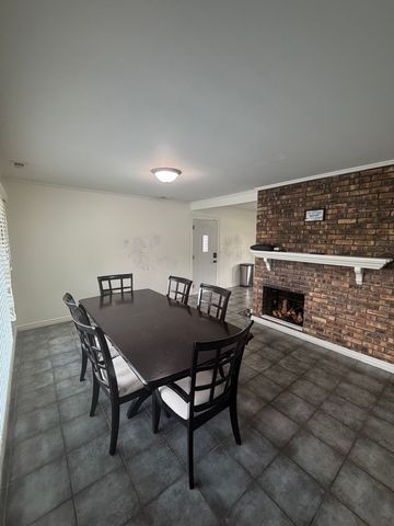 4316 Elm Avenue, Lyons, IL 60534