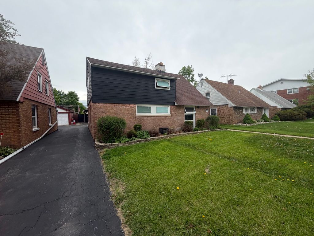 4316 Elm Avenue, Lyons, IL 60534