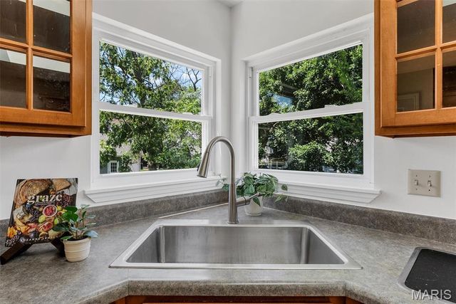849 Glendower Drive, Kirkwood, MO 63122