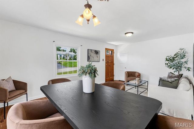 849 Glendower Drive, Kirkwood, MO 63122