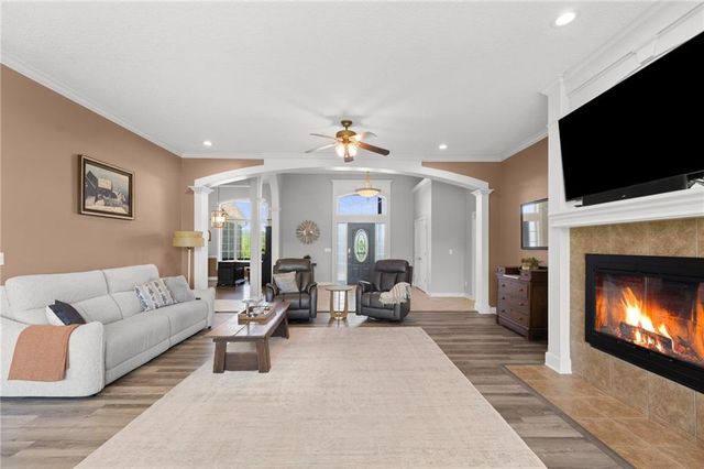 28265 Overbrook Road, Paola, KS 66071