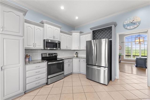 28265 Overbrook Road, Paola, KS 66071