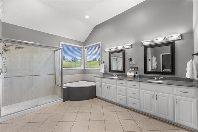 28265 Overbrook Road, Paola, KS 66071