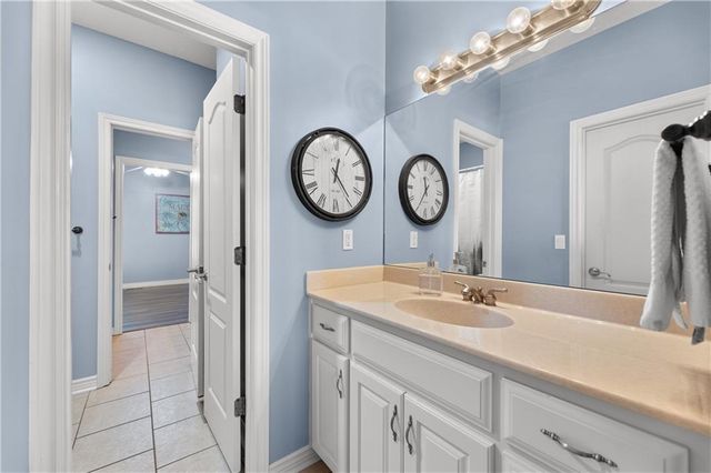 28265 Overbrook Road, Paola, KS 66071