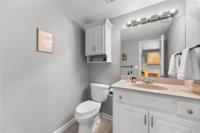28265 Overbrook Road, Paola, KS 66071