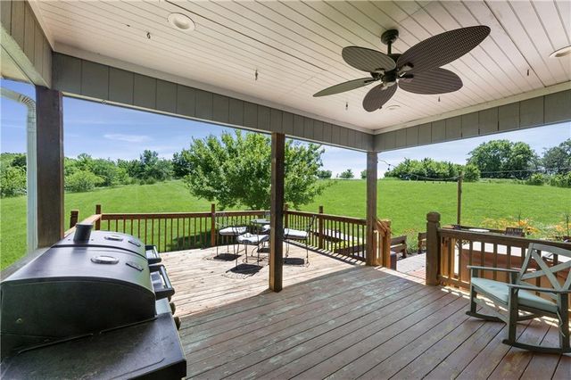 28265 Overbrook Road, Paola, KS 66071