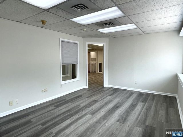 961 Teaneck Road, Teaneck, NJ 07666