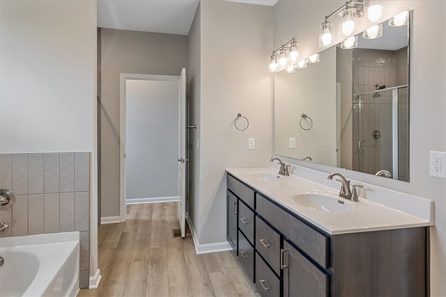 86 Ed Knoll Bend, Springboro, OH 45066