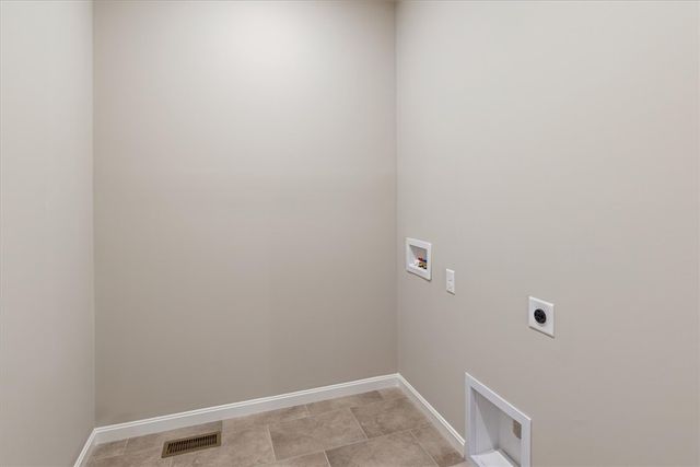 86 Ed Knoll Bend, Springboro, OH 45066
