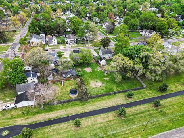413 S Front Street, Belding, MI 48809