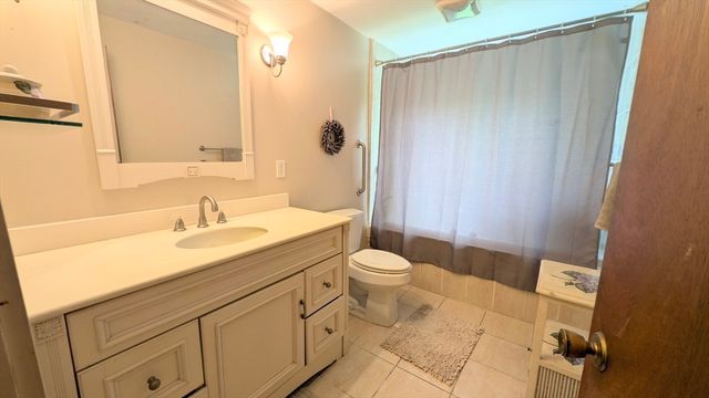 156 Center Bridge Rd, Lancaster, MA 01523