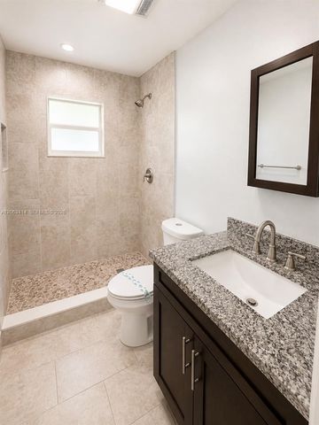 5780 SW 61st St 5782, Miami, FL 33143