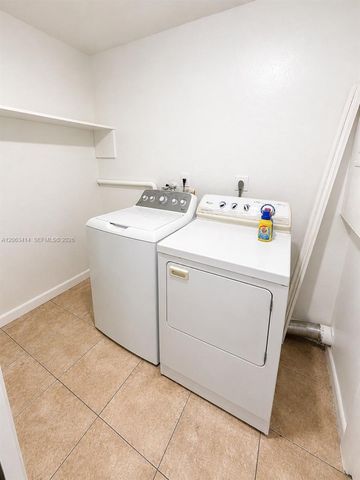 5780 SW 61st St 5782, Miami, FL 33143