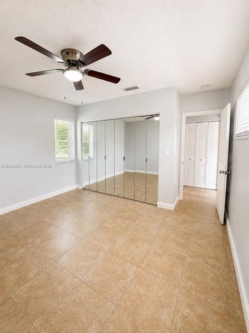 5780 SW 61st St 5782, Miami, FL 33143