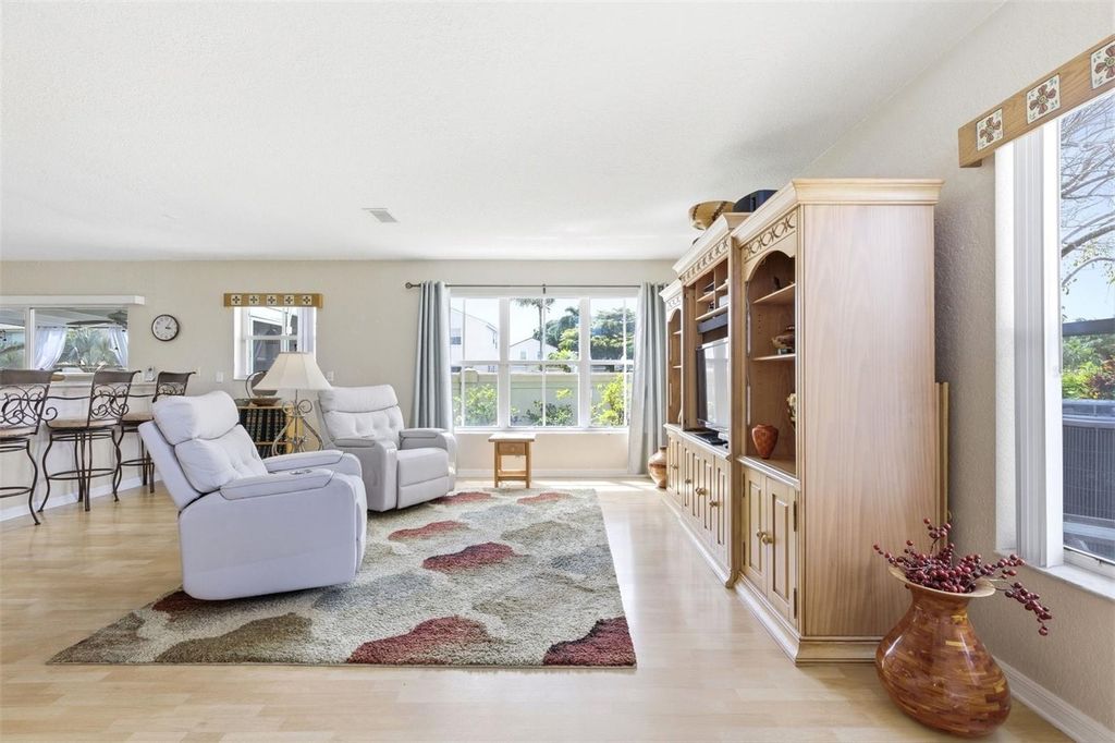 Image 13 of property listing at 3135 SUNSET CIRCLE, Margate, FL 33063