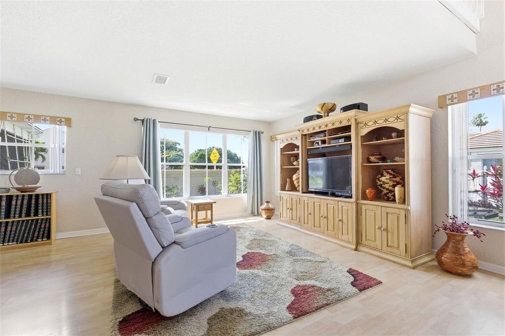 Image 14 of property listing at 3135 SUNSET CIRCLE, Margate, FL 33063