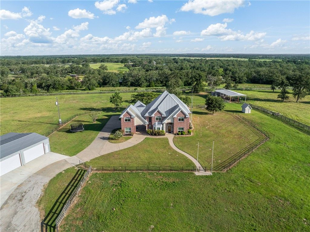 4845 County Road 119, Caldwell, TX 77836 — exterior