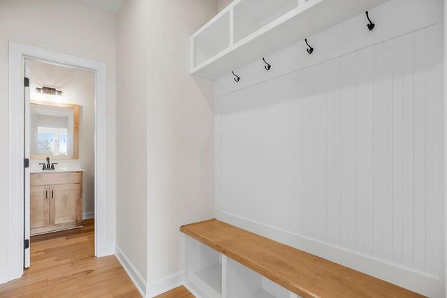 17221 W 164th Terrace, Olathe, KS 66062