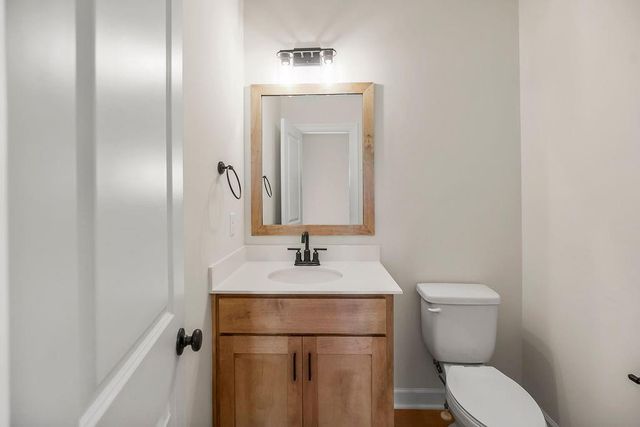 17221 W 164th Terrace, Olathe, KS 66062