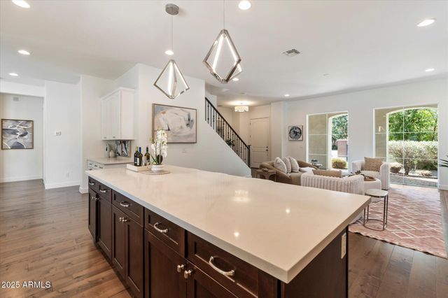 640 W ECHO Lane, Phoenix, AZ 85021