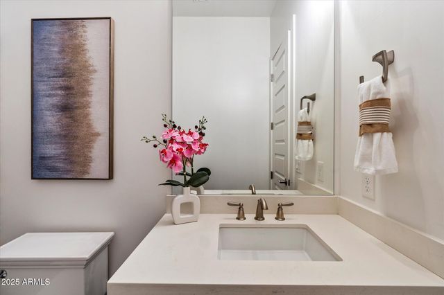 640 W ECHO Lane, Phoenix, AZ 85021