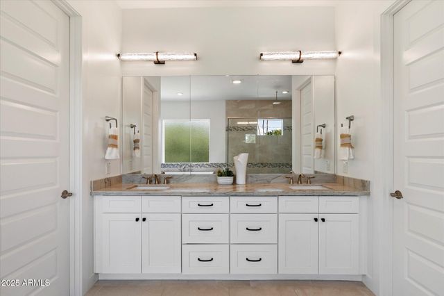 640 W ECHO Lane, Phoenix, AZ 85021