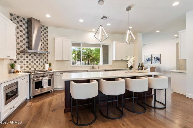 640 W ECHO Lane, Phoenix, AZ 85021