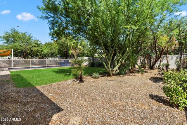 640 W ECHO Lane, Phoenix, AZ 85021