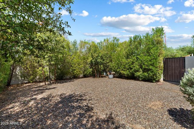 640 W ECHO Lane, Phoenix, AZ 85021