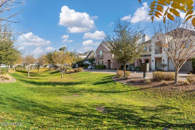 640 W ECHO Lane, Phoenix, AZ 85021