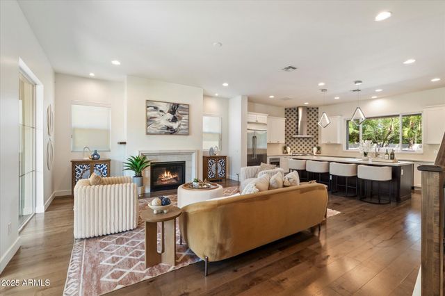 640 W ECHO Lane, Phoenix, AZ 85021